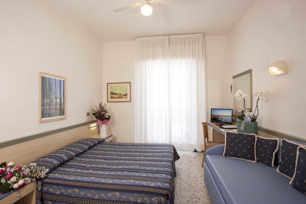 Hotel Brig Cattolica Ngoại thất bức ảnh